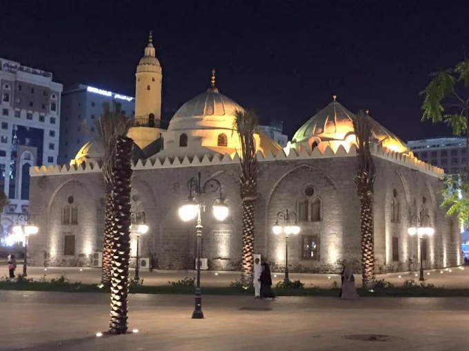 مسجد القبلتين — صورة 1