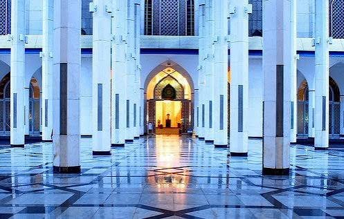 مسجد السلطان صلاح الدين عبد العزيز شاه