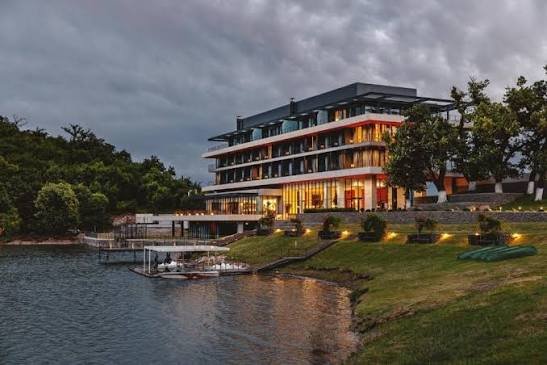 منتجع بحيرة كفاريلي — صورة 2