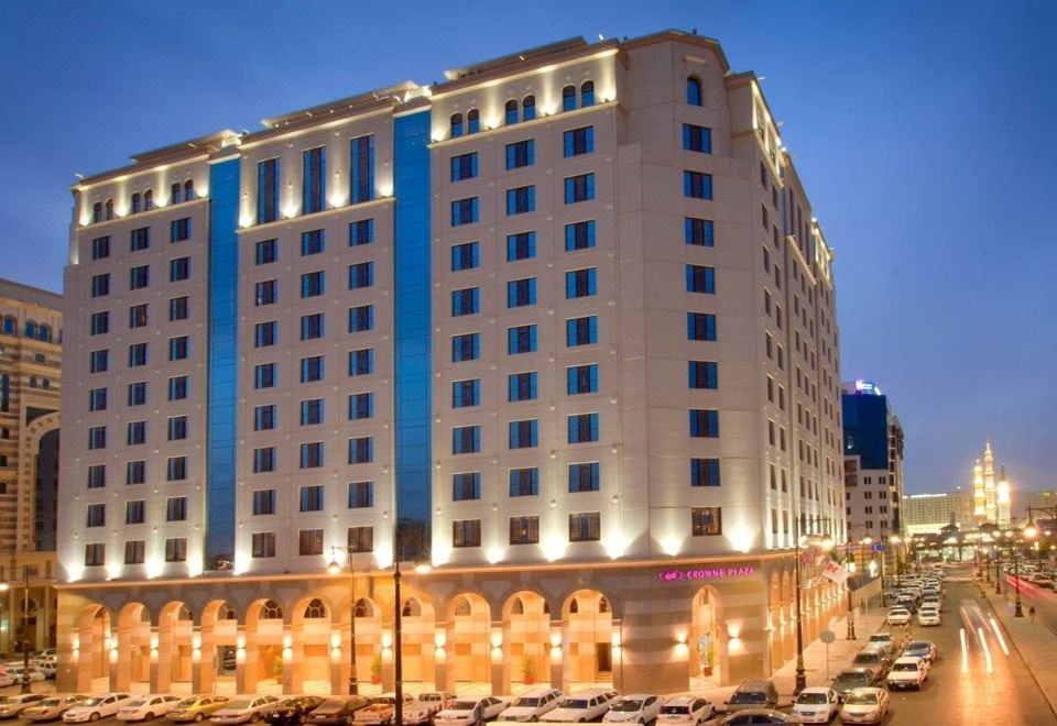 كراون بلازا المدينة المنورة