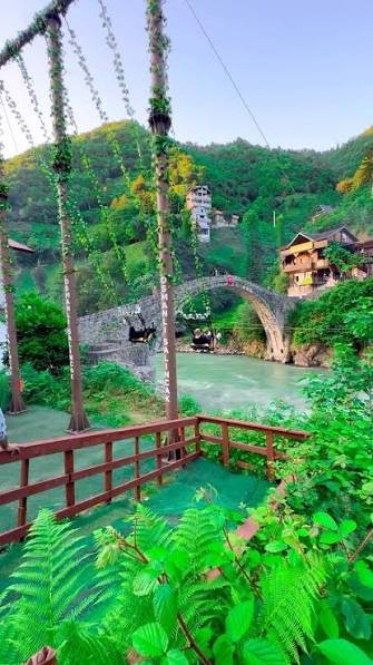 ركوب الارجوحه — صورة 2